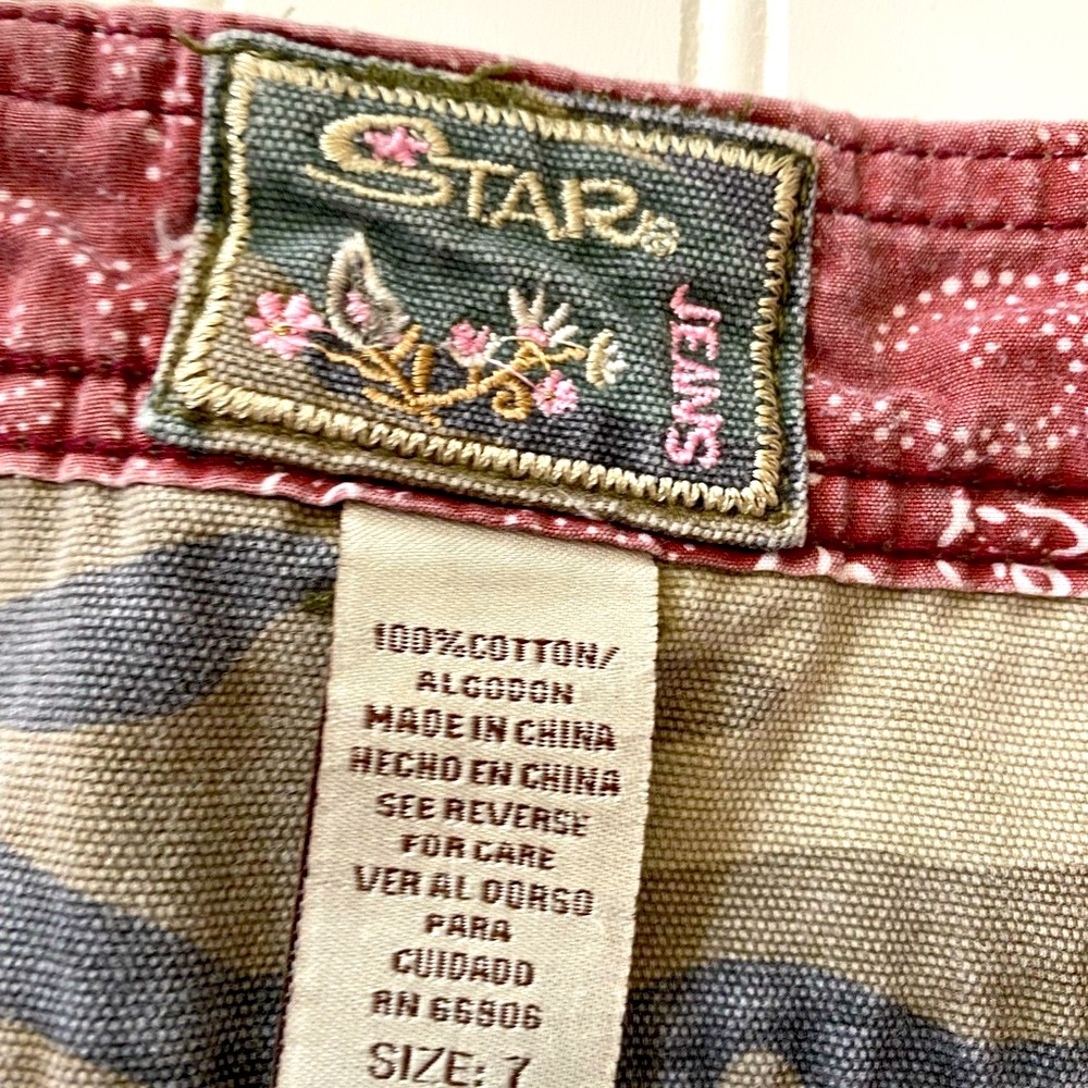 90’s Baggy Camo Pants - Picture 7 of 15